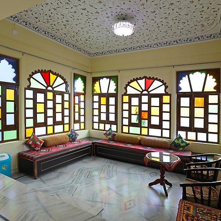 Oyo Home Heritage Near City Palace Ουνταϊπούρ Εξωτερικό φωτογραφία