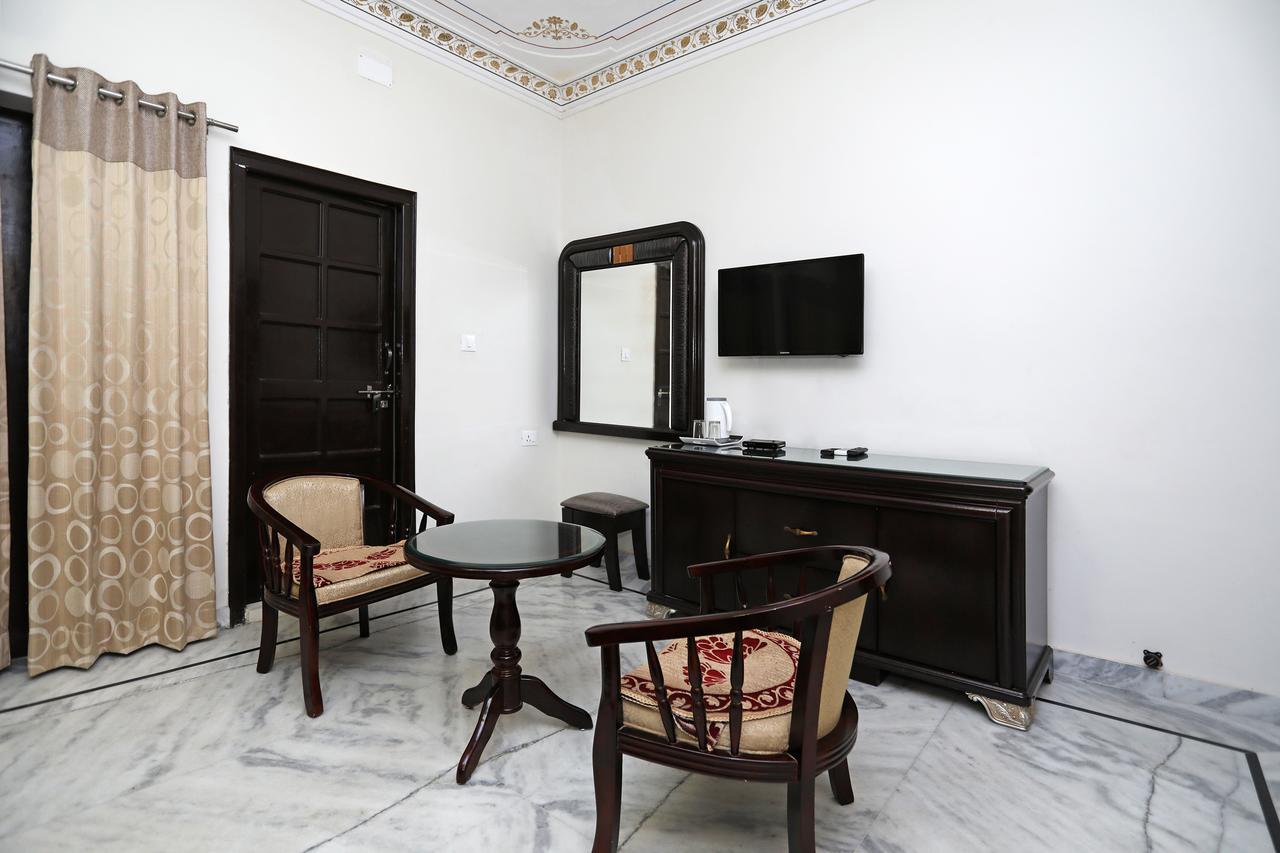 Oyo Home Heritage Near City Palace Ουνταϊπούρ Εξωτερικό φωτογραφία