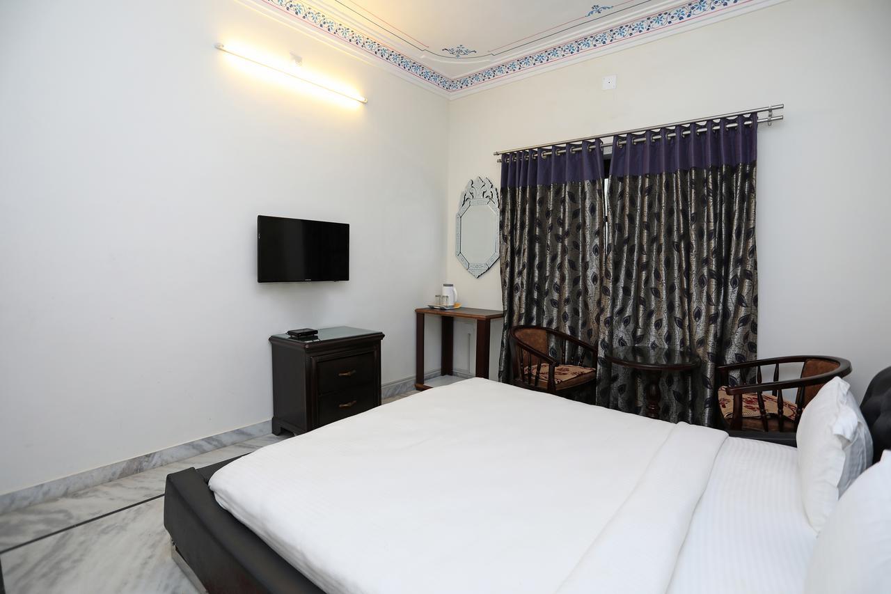 Oyo Home Heritage Near City Palace Ουνταϊπούρ Εξωτερικό φωτογραφία